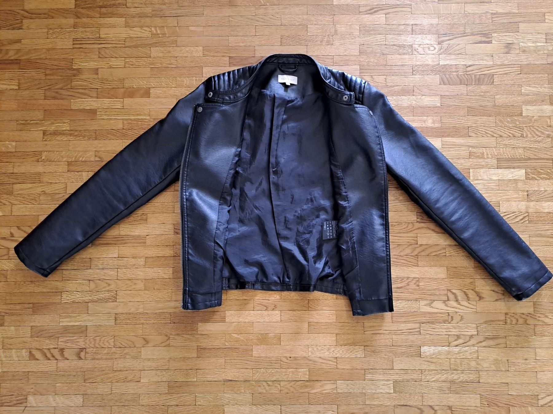 Giacche & Cappotti: Veste KIDS ONLY – Usato da Meyrin venduto da dijin 5