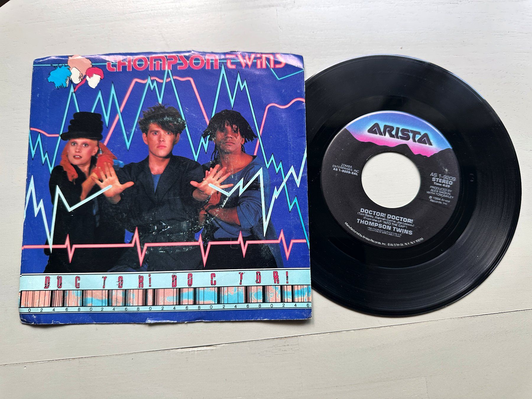 Dischi in vinile: THOMPSON TWINS tolle Single Kult 80's Doc Doc Hit Synth Pop – Usato da Basel venduto da Partridge