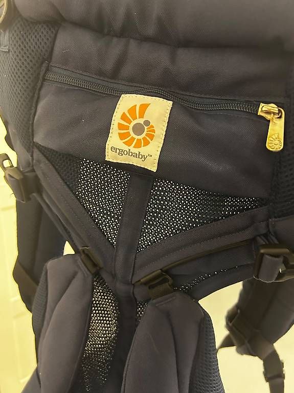 Bauch- & Rückentragen: Marsupio blu ergobaby – Gebraucht aus Viganello von cos_9xpw 2