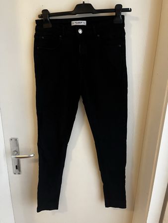 Schwarze Jeans Pull&Bear Gr. 38 Top Zustand
