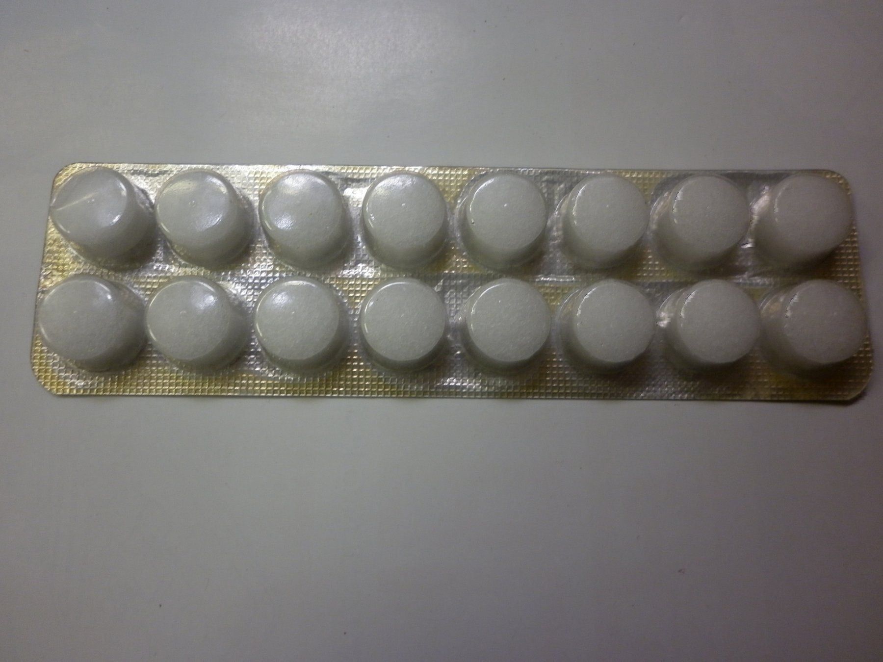 Lebensmittel & Spezialitäten: (COPIE) 16 pastilles oxygène/Sauerstofftabletten – Neu und originalverpackt aus Fribourg von versus702
