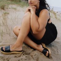 MANGO  Asymmetrische Ledersandale - neu -