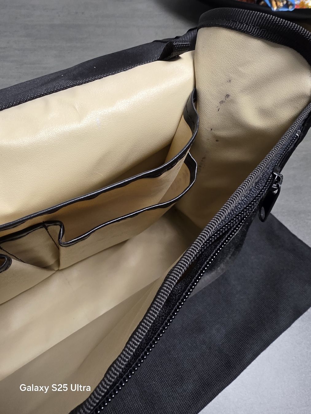 Maison Mollerus Borse: Mollérus Tasche  – Usato da Kölliken venduto da ann_vf62 7