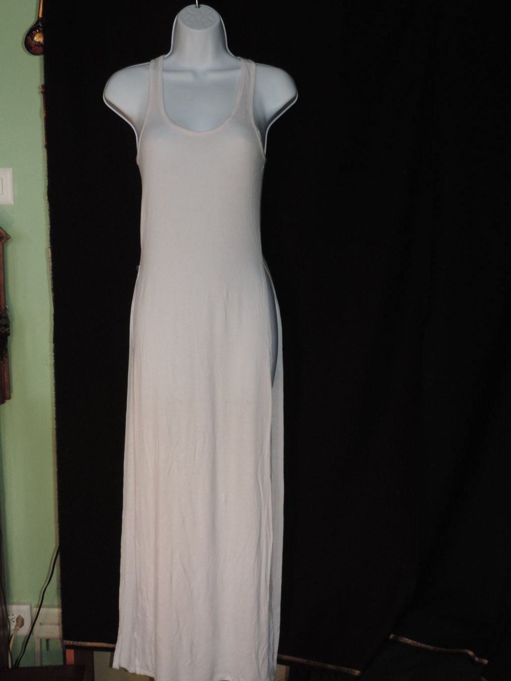 Robes: robe échancrée de plage blanche – D'occasion à Genève par Axelle333 2