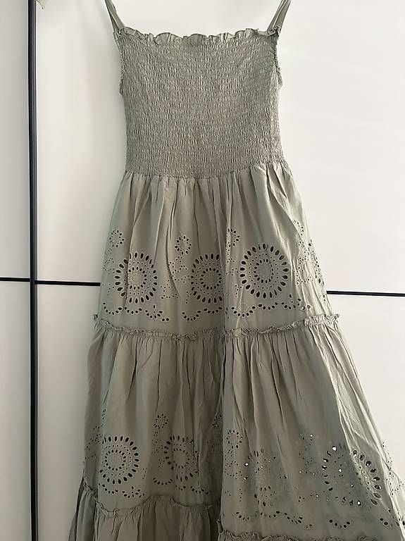 Robes: Kleid  – D'occasion à Zürich par AJO91