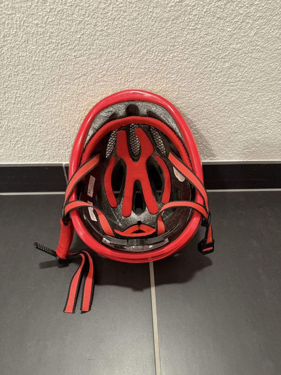 Caschi: Kinder Velohelm – Usato da Dörflingen venduto da jos_cc7m 2