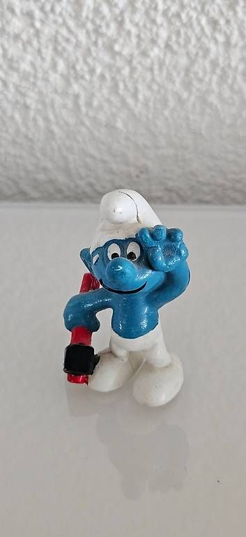 Figurines: Schlumpf mit Hammer – D'occasion à Kestenholz par Schwogi