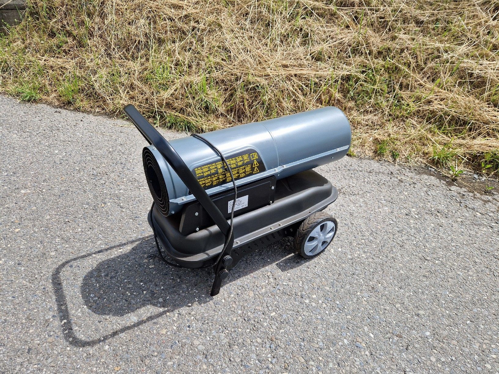Diesel Radiatori: Heizkanone 30kW – Usato da Herbligen venduto da and_q5hr