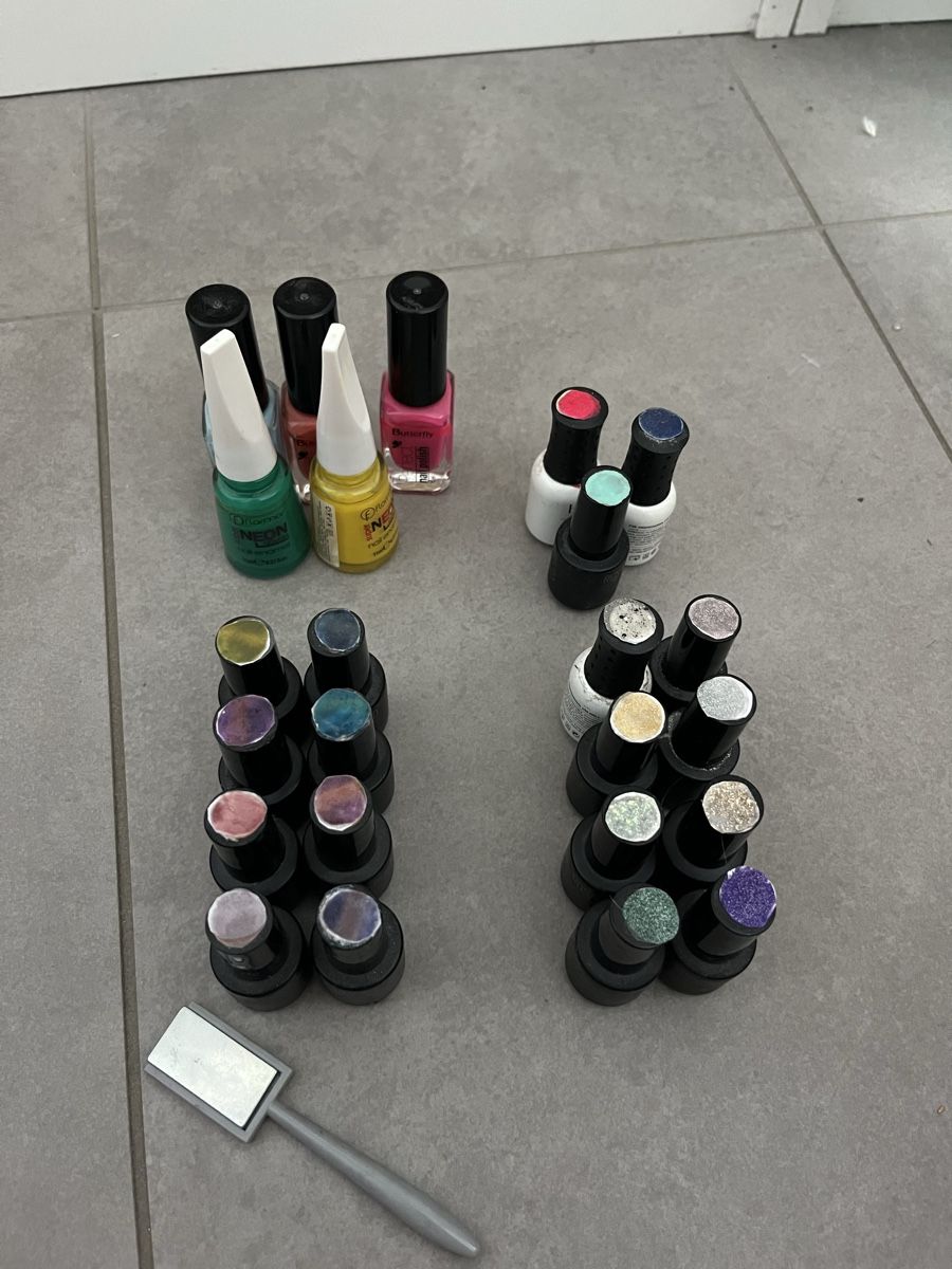 Künstliche Fingernägel: Set / Kit complet manucure & ongles - (Valeur > 150 CHF – Gebraucht aus Aigle von sow_m7gm 1