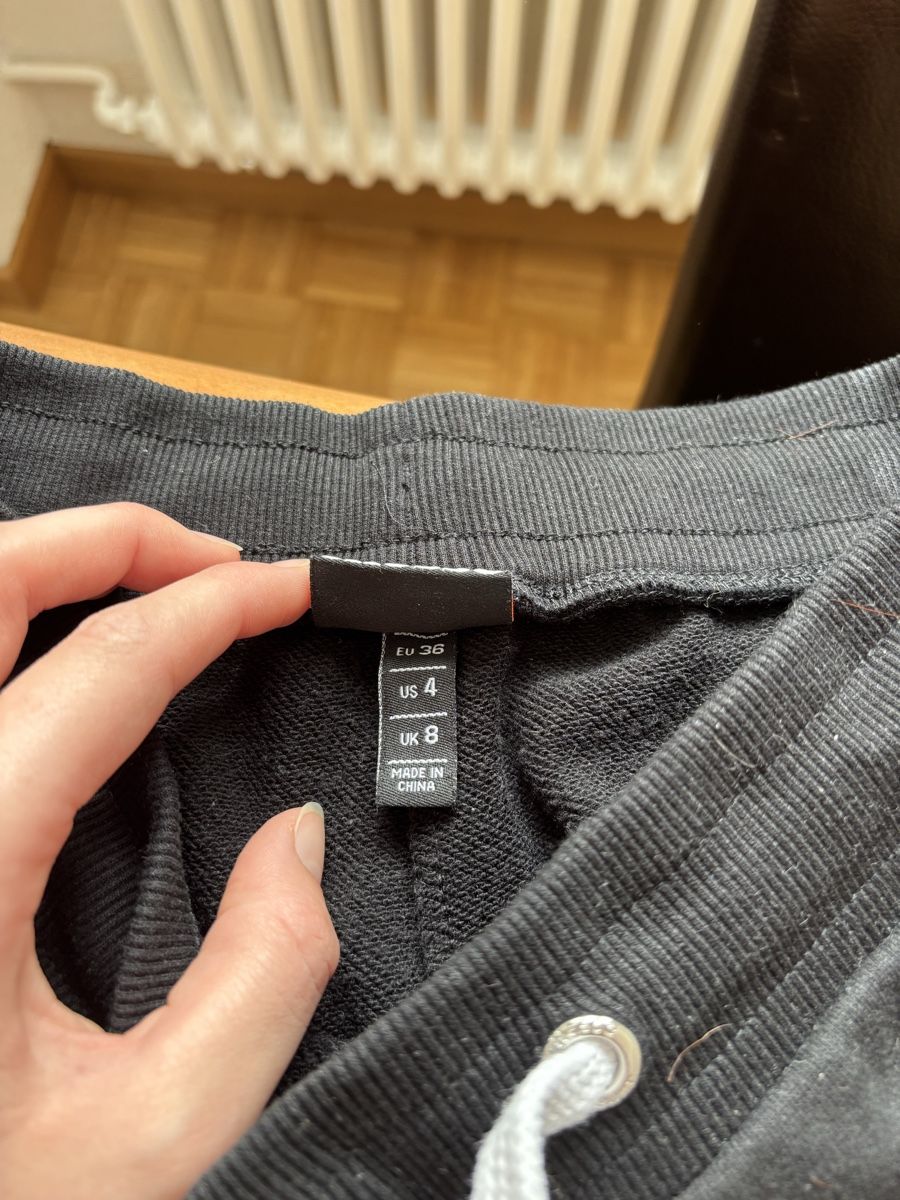 Ellesse Pantaloni: Jogginghose Marke Elesse – Usato da Winterthur venduto da k.katja 1