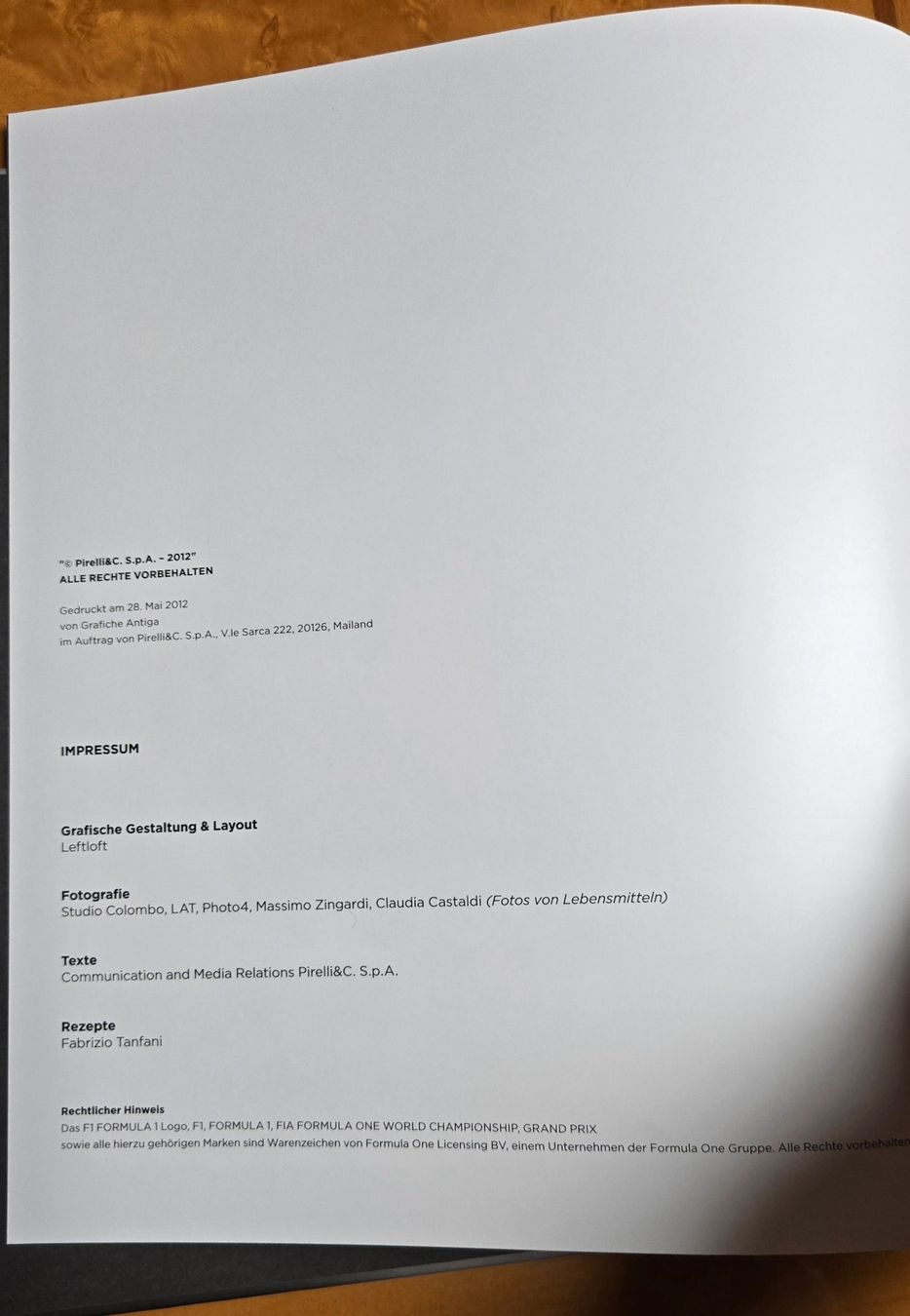 Libri: Buch Pirelli "Miles and Meals" – Nuovo (secondo la descrizione) da Baden venduto da knc00 3