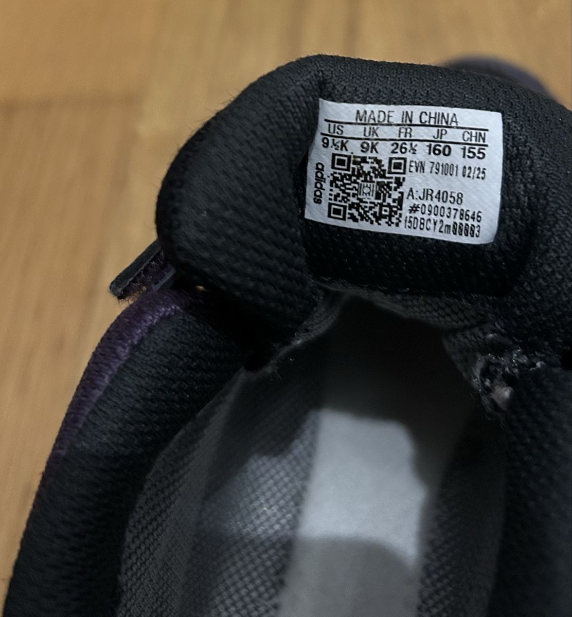 Adidas Chaussures garçon: Adidas Terrex Gore-Tex Wanderschuhe Grösse 26.5 – D'occasion à Lenzburg par Veidnolya 2
