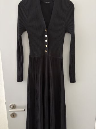 IKKS Strickkleid, Grösse S, Schwarz - ungetragen !
