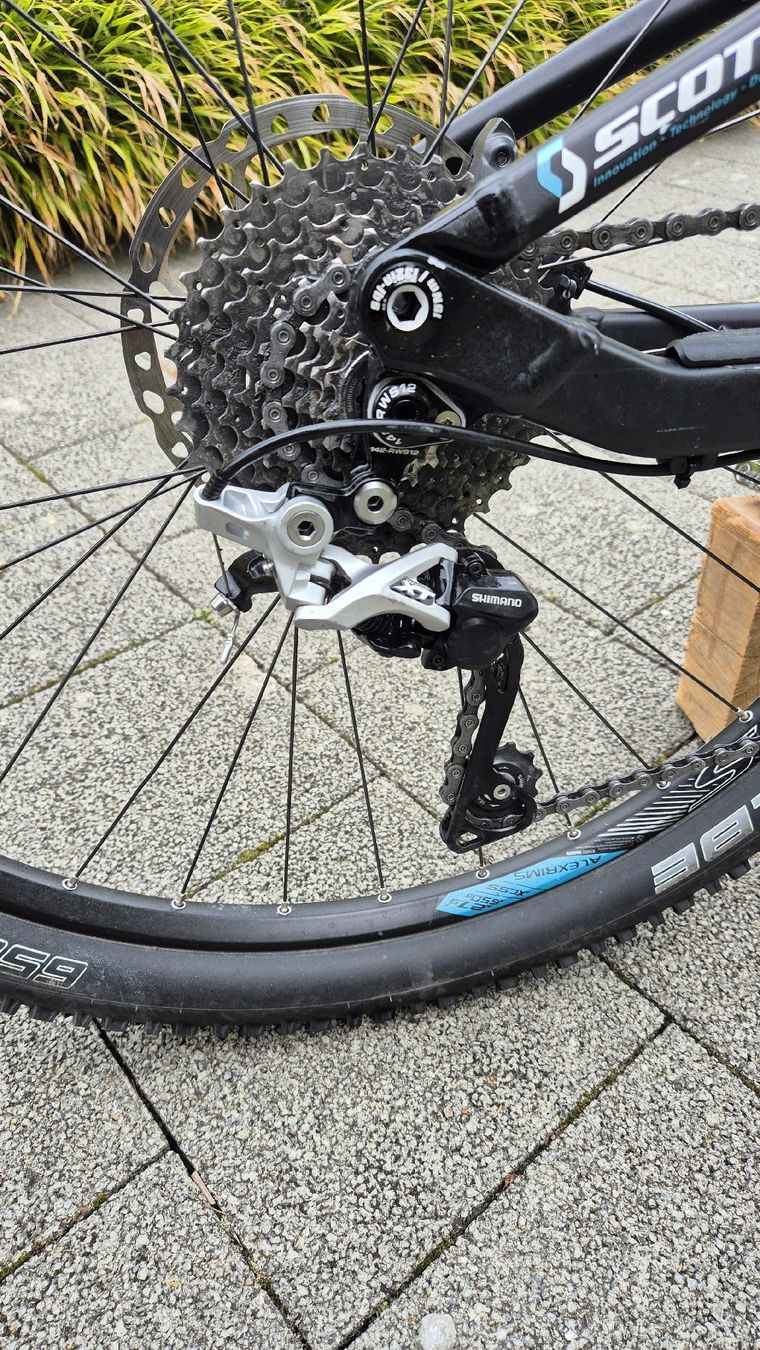Scott Biciclette: MTB Scott Genius 700, Contessa, Grösse S – Usato da Münsingen venduto da Tinu14 8