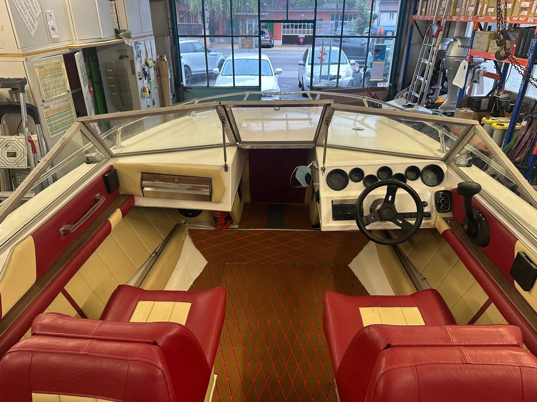 Sea Ray Barche: Sea Ray SRV 200 – Difettoso da Uetendorf venduto da iva_wx7z 2