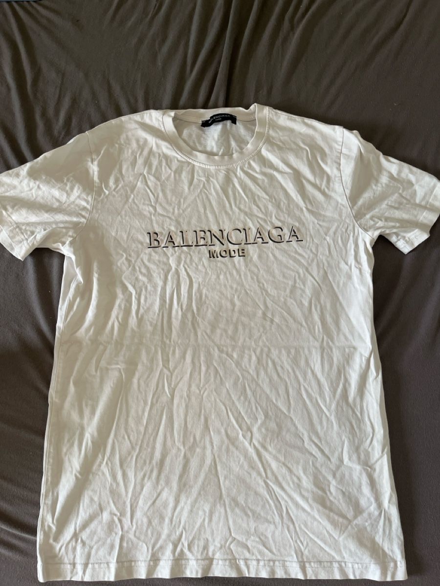 Balenciaga T-shirt: T-shirt balenciaga – Nuovo (secondo la descrizione) da Chambésy venduto da Louwall_football
