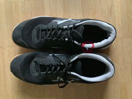 Puma Hallenschuhe Hallenturnschuhe Grösse 48 schwarz