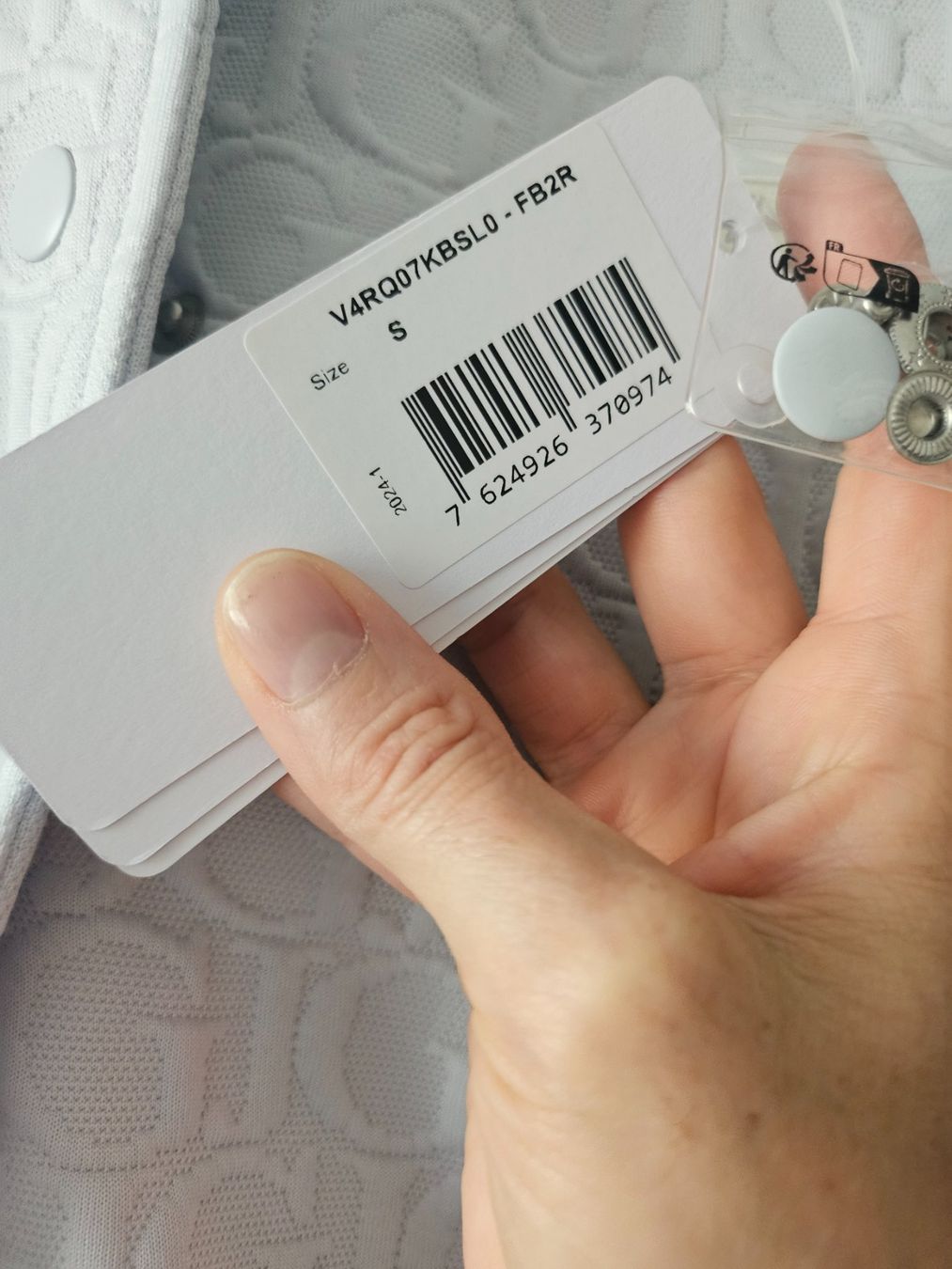 Guess Giacche: Guess Bomber Jacket – Nuovo e nell'imballaggio originale da Bassersdorf venduto da Sofia2112 4