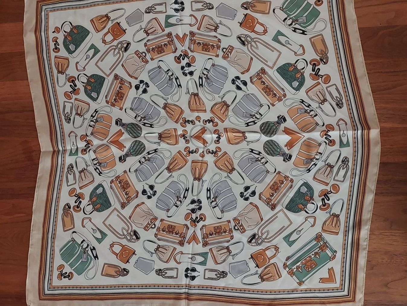 Foulards, Tücher & Schals: Twilly - Seidenschal - NEU – Neu und originalverpackt aus Hittnau von Razorback_1971 1