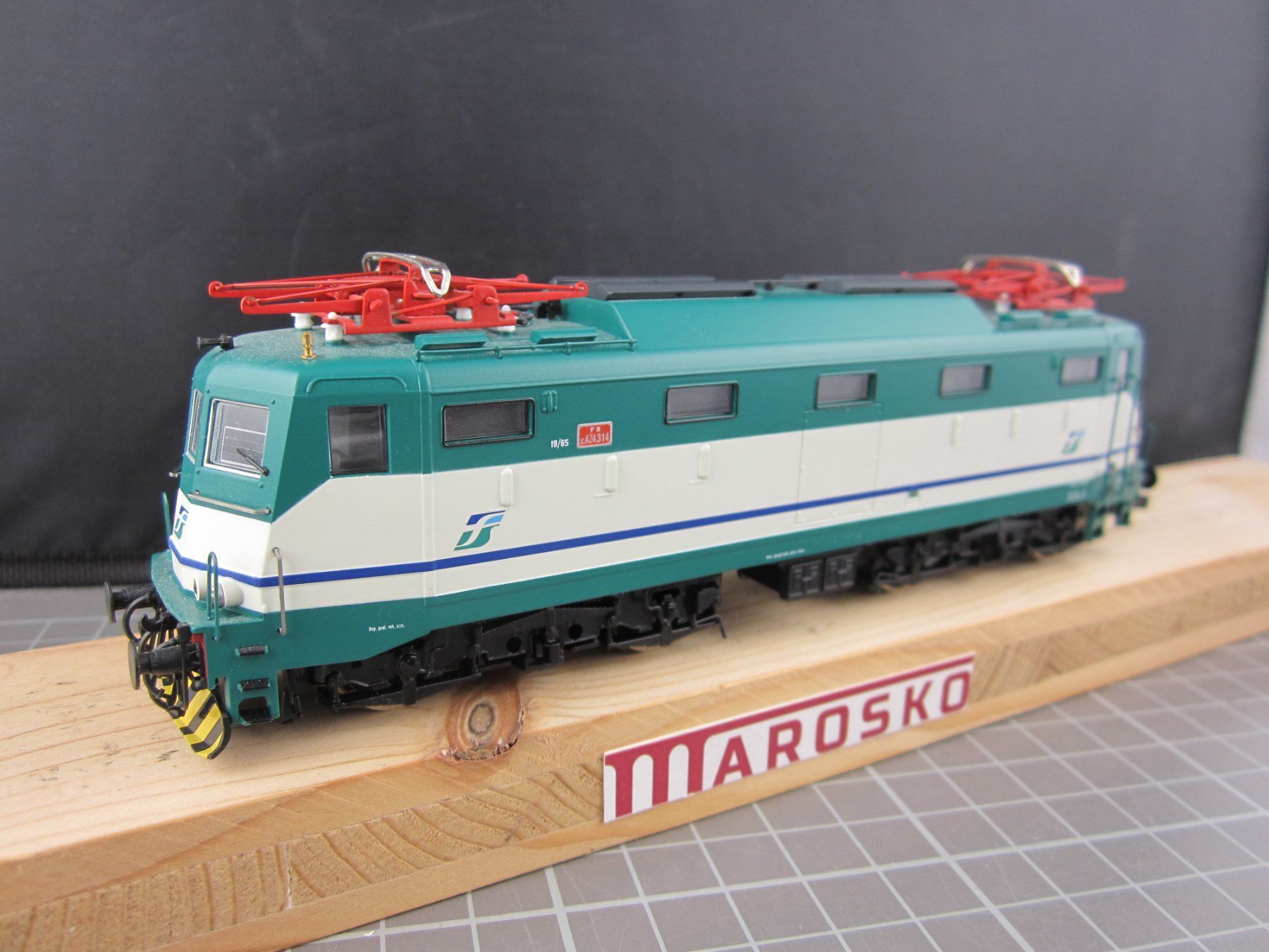 Rivarossi Modellini di ferrovie: Rivarossi HR2002 FS E424 XMPR, mit OVP, DC – Usato da Malters venduto da Marosko