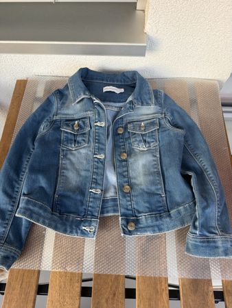 Veste en jean pour fille bleu taille 6 ans bon état