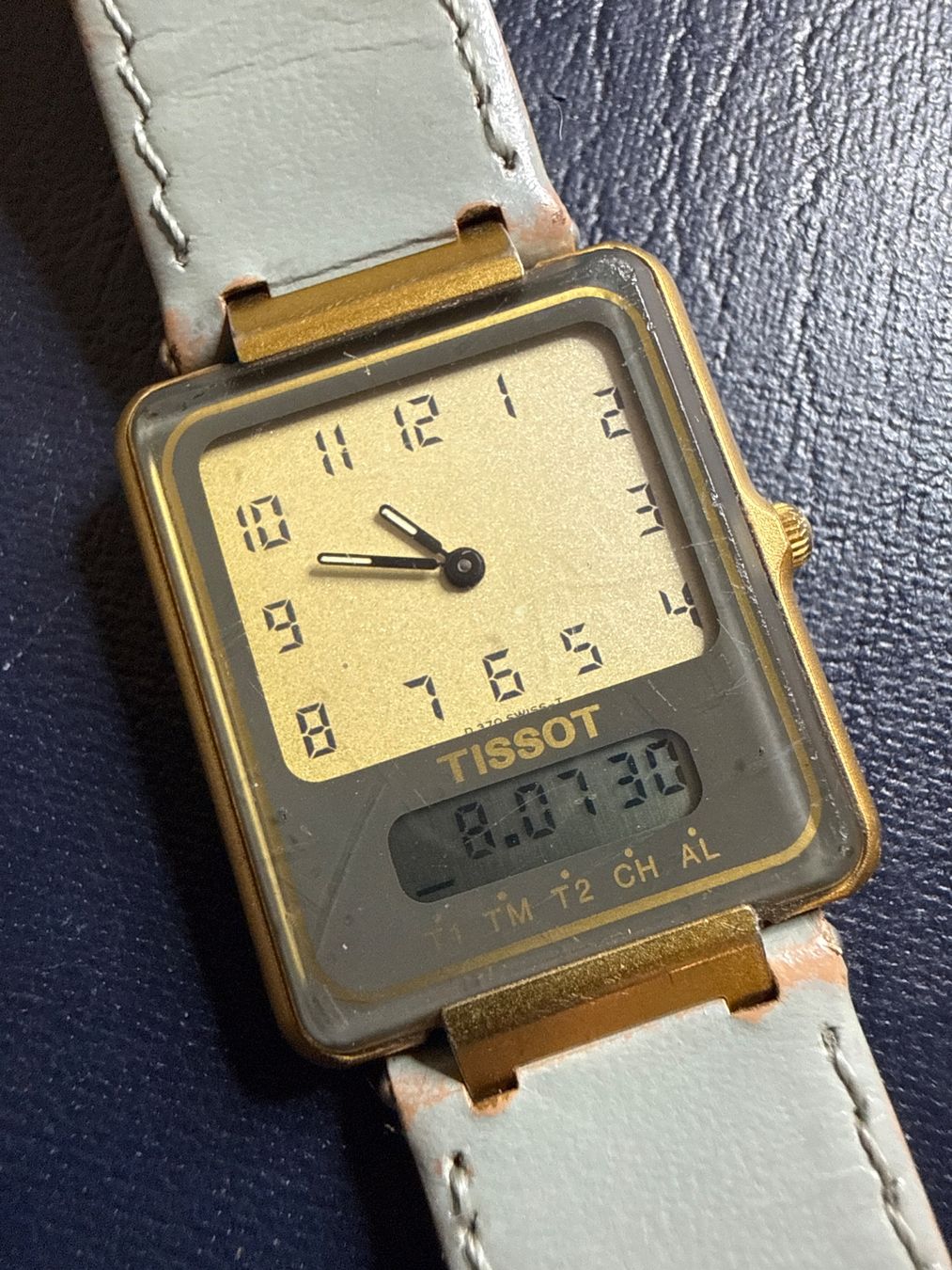 Tissot Montres: Tissot Two Timer 27 mm – D'occasion à Pfeffingen par Allhandelklgwatches