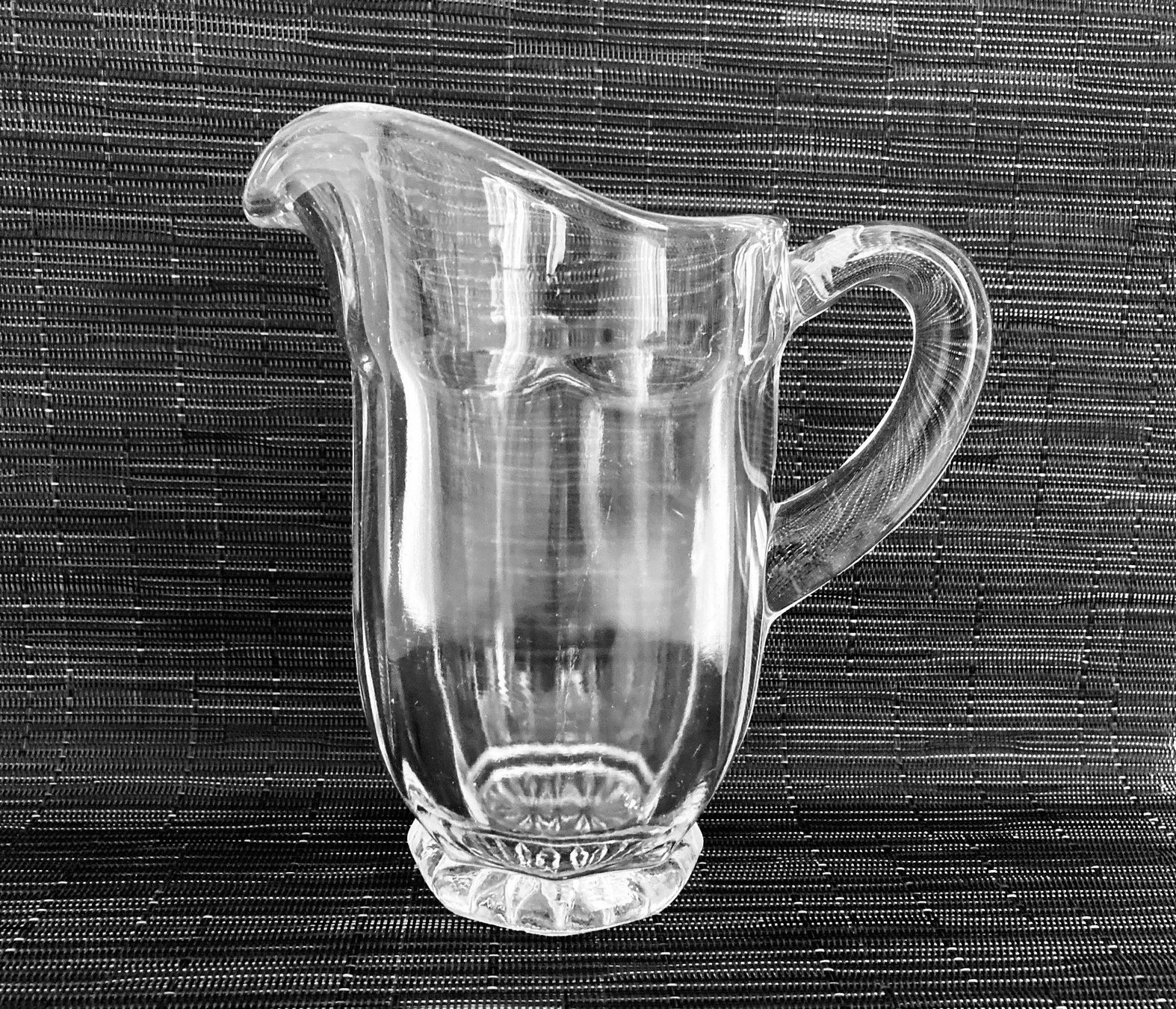 Caraffe: Alter Glaskrug, Pressglas – Usato da Zürich venduto da cornetto55 2