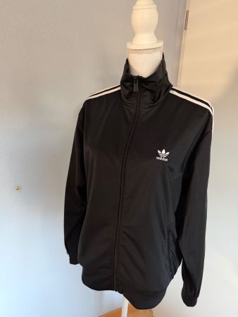 Adidas Jacke Gr M 🖤🤍