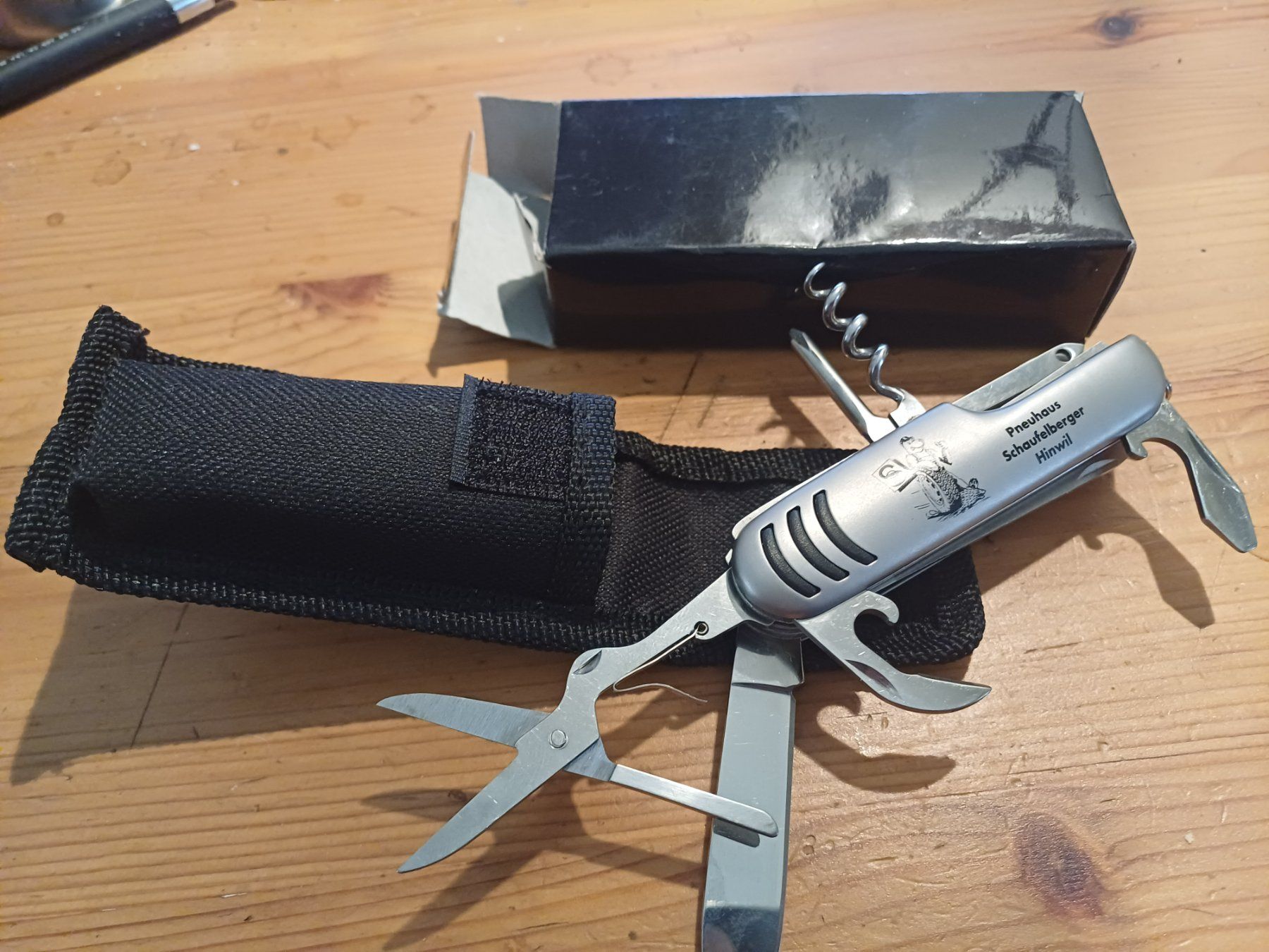 Coltelli tascabile: Schweizer Sackmesser "Pneuhaus" mit Etui, neuwertig! – Nuovo (secondo la descrizione) da Zürich venduto da carolina71