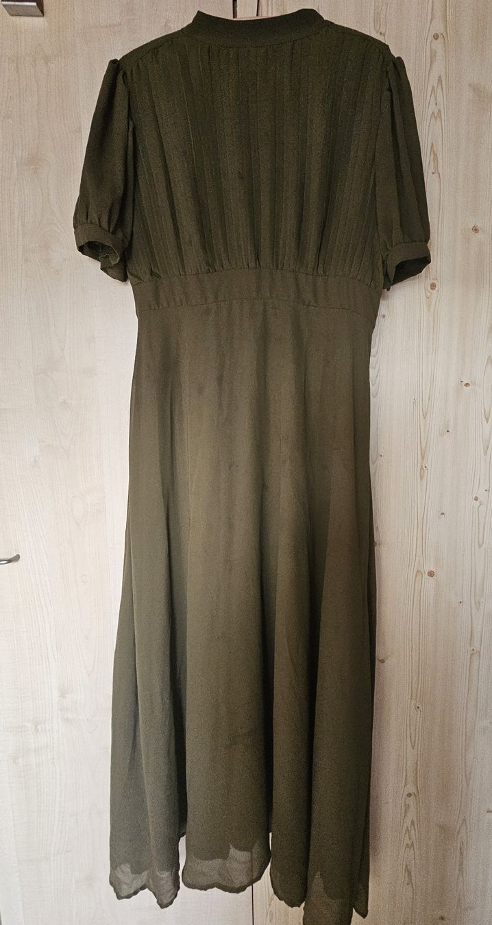 Robes: Kleid Gr.40 – D'occasion à Oberkulm par Preneur