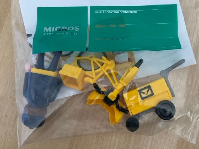 Playmobil Giocattoli: Playmobil Briefträgerin – Usato da Chur venduto da itaevalta