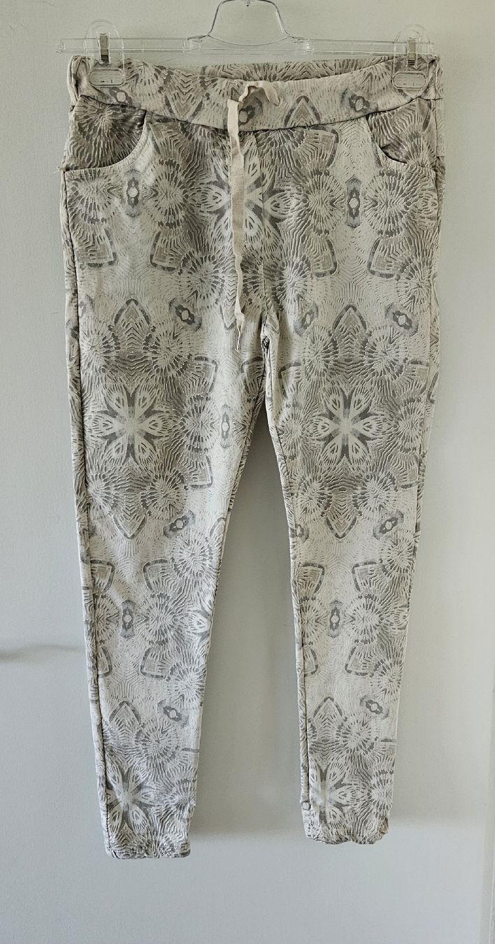 Pantaloni: helle Sommerhose one size - Spendenaktion – Nuovo (secondo la descrizione) da Unterkulm venduto da Beljasch 4