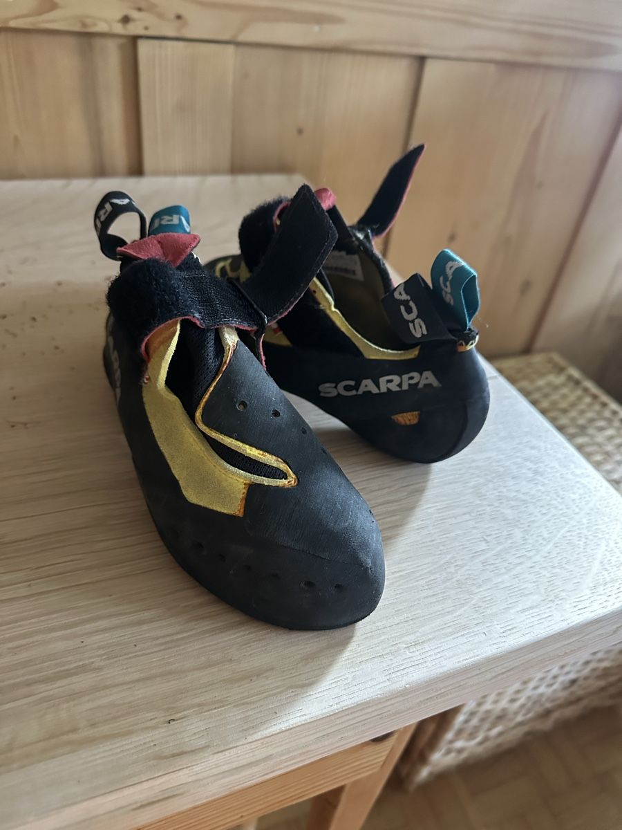 Scarpa Herrenschuhe: Kletterschuhe SCARPA DRAGO Grösse 37 gebraucht – Gebraucht aus Signau von Luuuukaaaaass