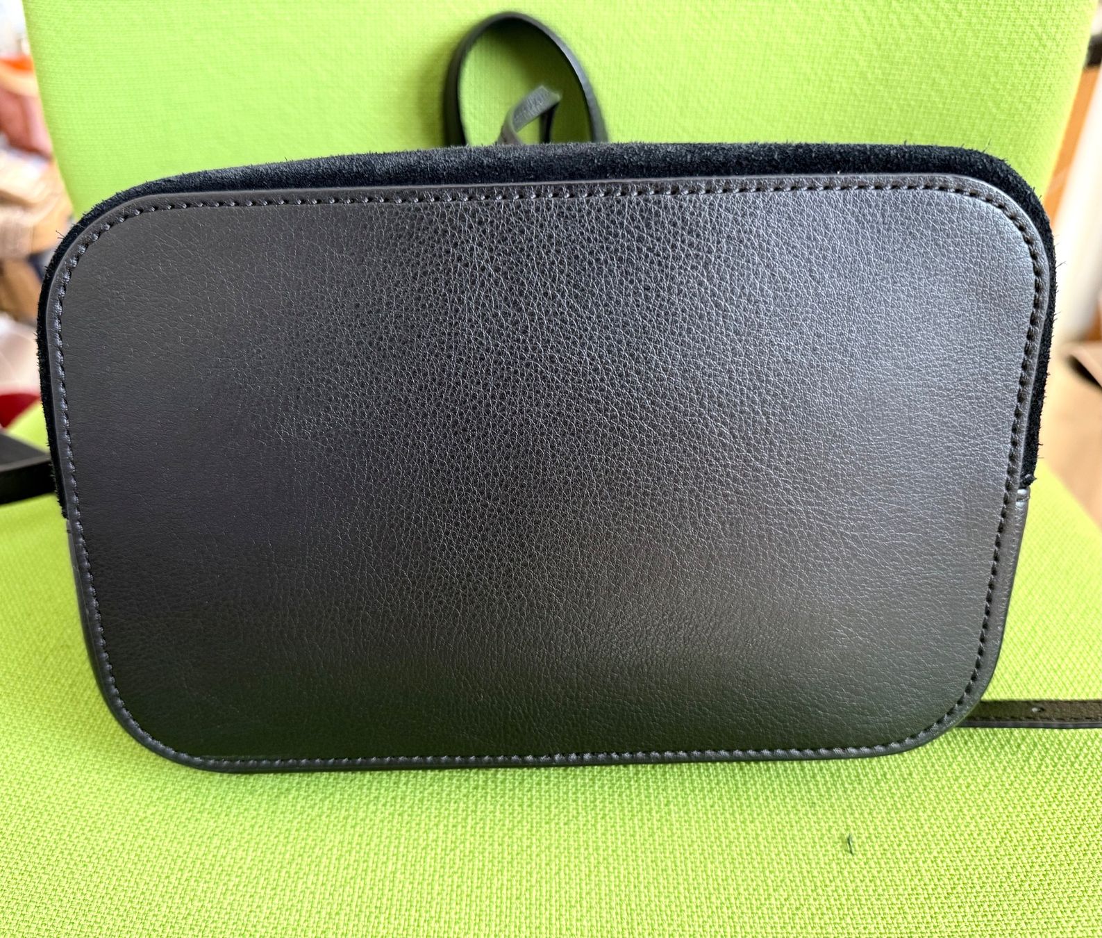 Borse da donna: Bucket Tasche Cocchinelle – Usato da Frauenfeld venduto da Scleo 5