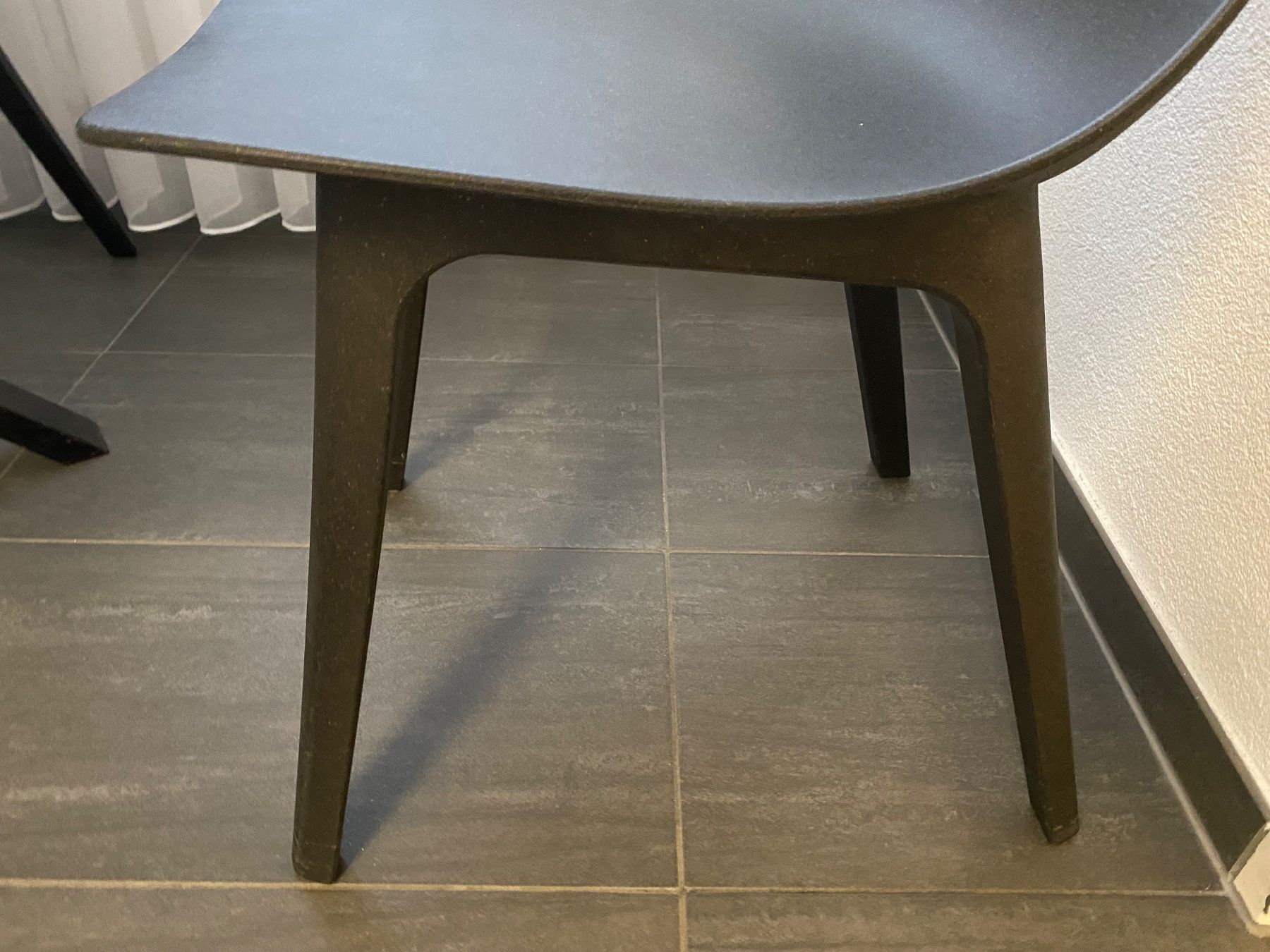 Ikea Set di tavolo e panche: Runder Esstisch mit 4 Stühlen – Usato da Füllinsdorf venduto da lau_c5vq 3