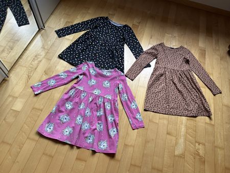 Für Girls: 3 verschiedene Kleider H&M, Grösse 134/140