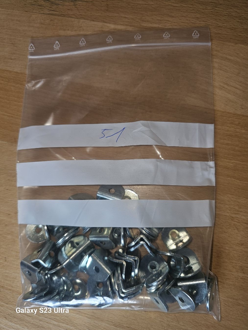 Supporti a parete: USM-Winkel zur Tablarverbindung – Nuovo (secondo la descrizione) da Chur venduto da Sihar 2
