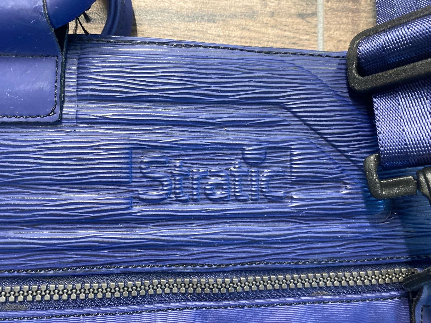 Sacs: Stratic Reisetasche blau violett mit Sternzeichen – D'occasion à Pratteln par a23_j2gs 2