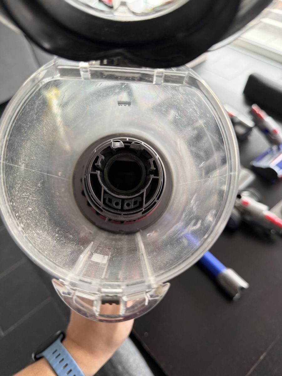 Dyson Aspirapolveri & Accessori: Staubsauger Dyson V11 Absolute Extra Pro gebraucht – Difettoso da Zürich venduto da auk_hz8f 1