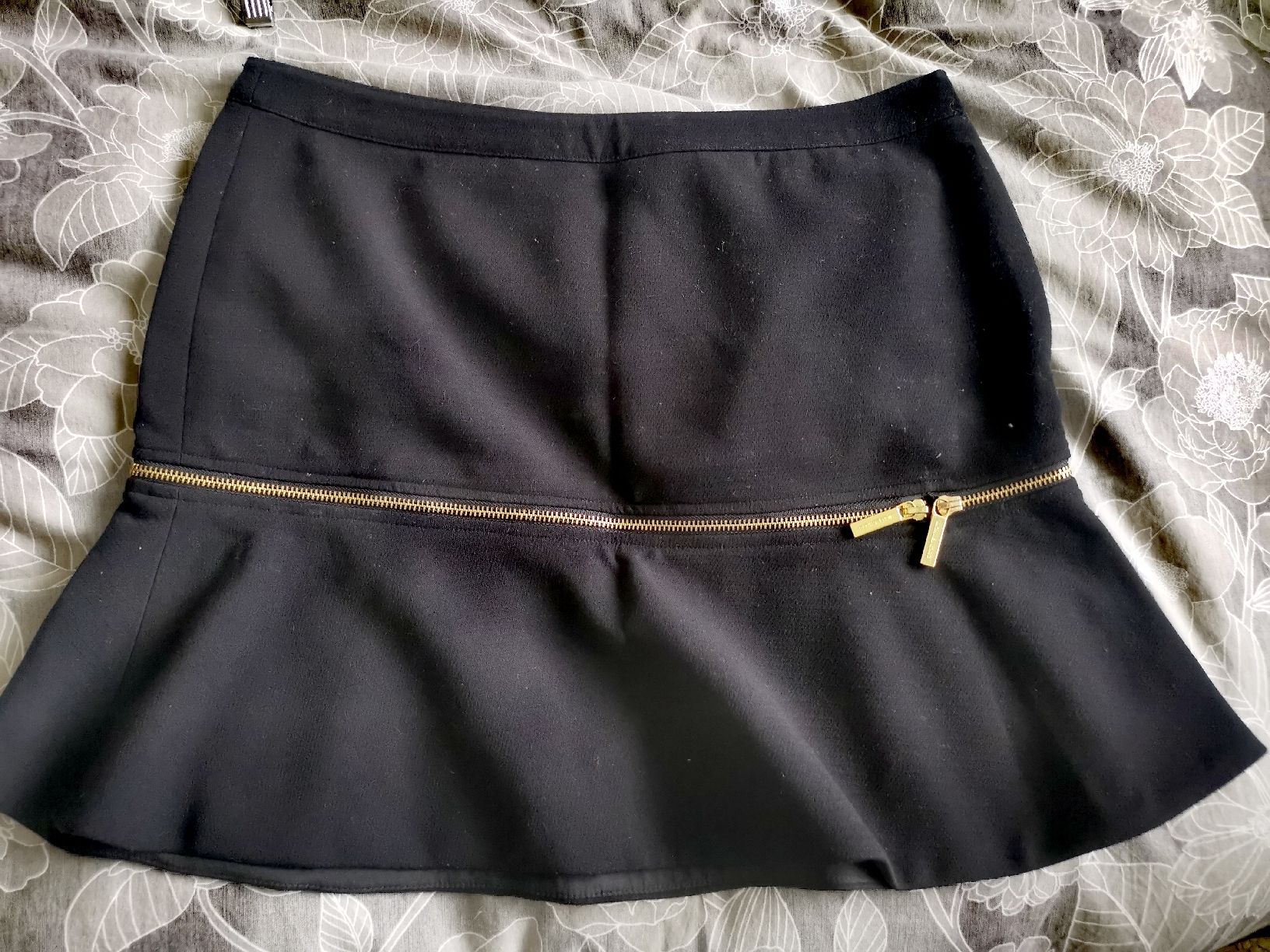 Gonne: Jupe Michael Korrs taille US 8 – Usato da meggen venduto da VICCHLU