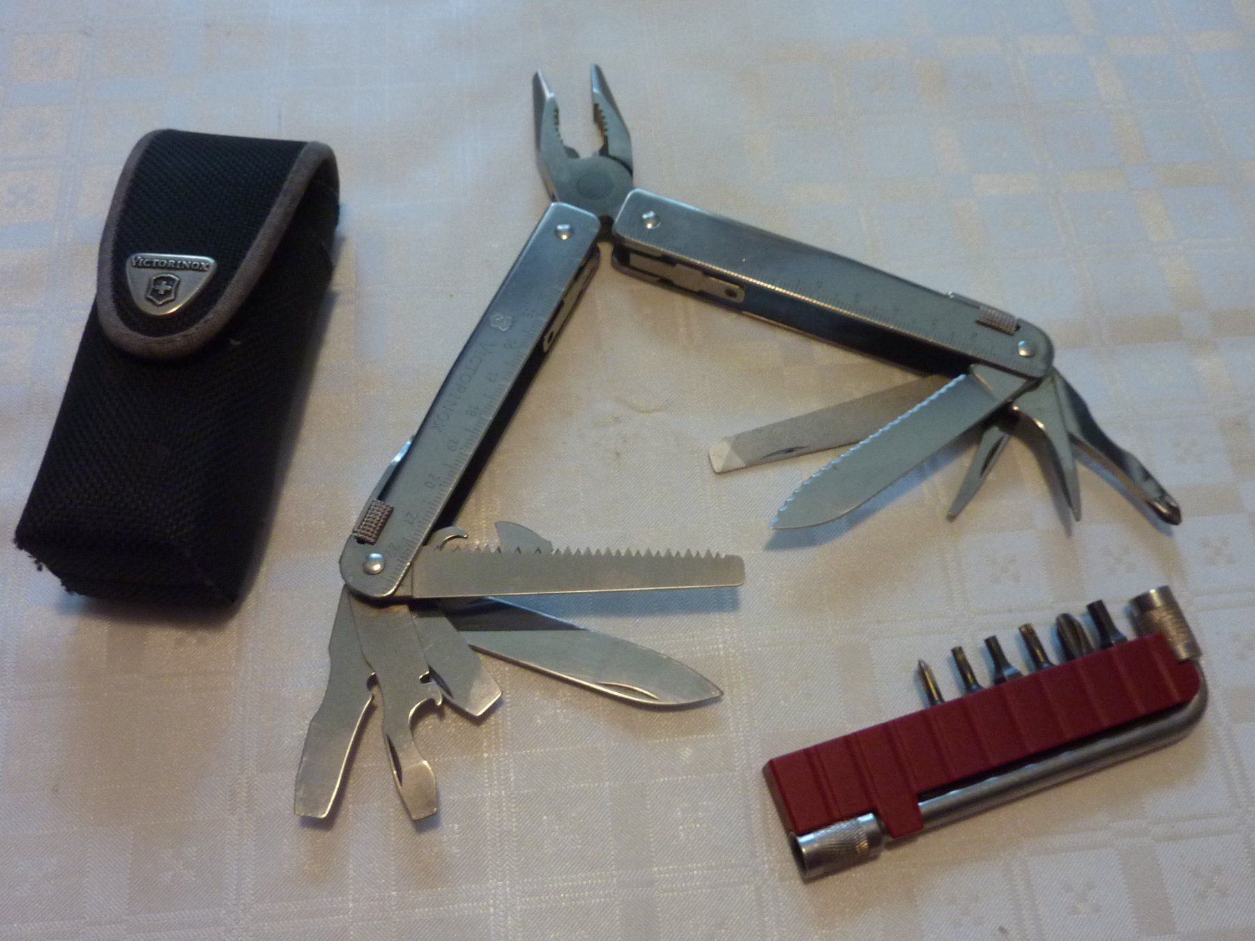 Victorinox Coltelli tascabile: Messer VICTORINOX SWISS TOOL Bithalter 6 Bits Sackmesser – Usato da Dietikon venduto da damaszen 1