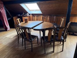 Riesiger Tisch Esstisch und 12 Stühle ab 1 Franken