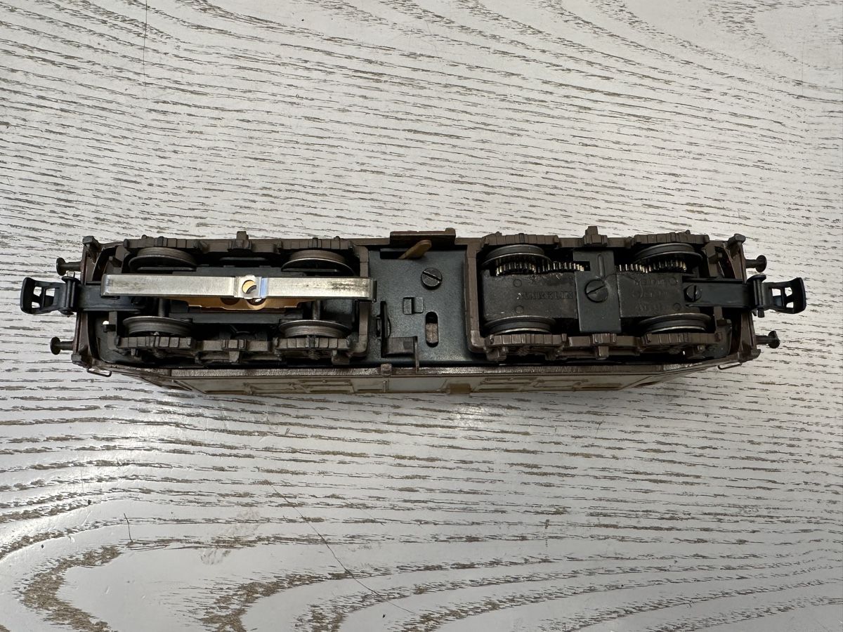 Märklin Modelleisenbahnen: Märklin 3035 FS BR 424 Breda – Gebraucht aus Lupsingen von New-Haven 6