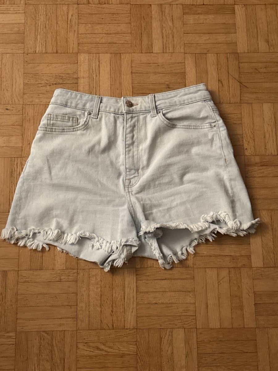 H&M Jeans: Denim Shorts Bundle – Usato da Basel venduto da Mig_Sil04 3