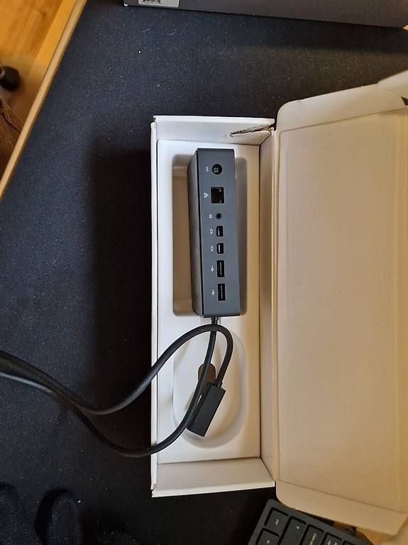Microsoft Docking station: Microsoft Surface Dock – Usato da Koppigen venduto da abu_5syv 4
