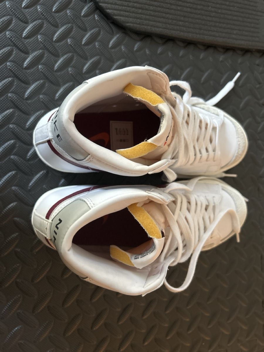 Nike Herrenschuhe: Nike Blazer - Unisex Sneaker High – Neu (gemäss Beschreibung) aus Köniz von F12 3