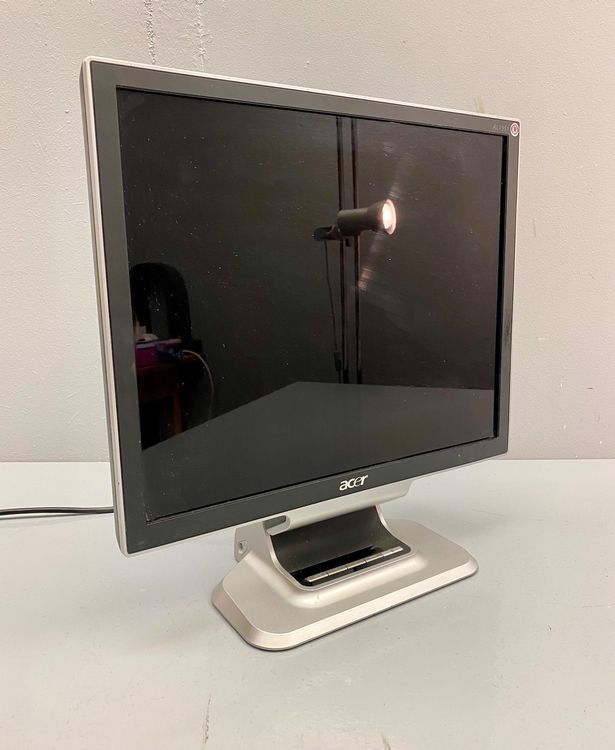 MONITOR “ACER” AB 1.-!!! (Gebraucht) in Zürich für CHF 1 – nur Abholung ...