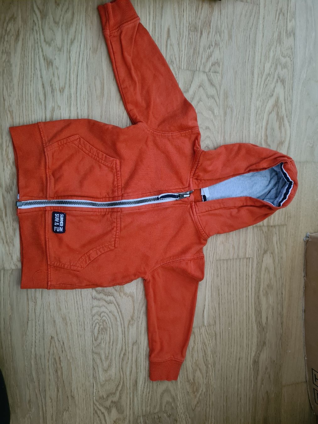 Pullover & Sweatshirts: Kinder Kapuzenpullover orange Grösse 80  – Gebraucht aus Horw von Mirii91 1