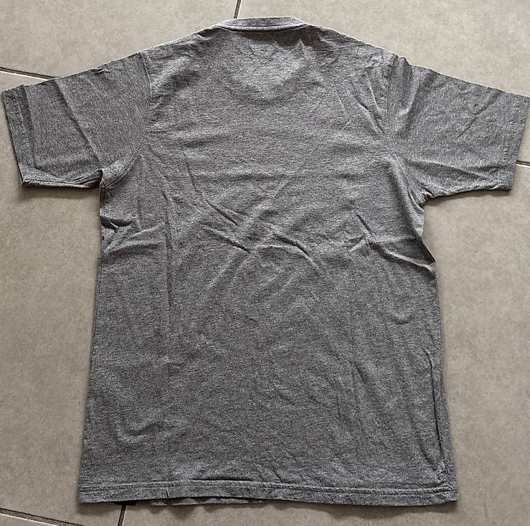T-shirt: T-shirt Dickies taille M – Usato da Confignon venduto da meg_qb7b 1