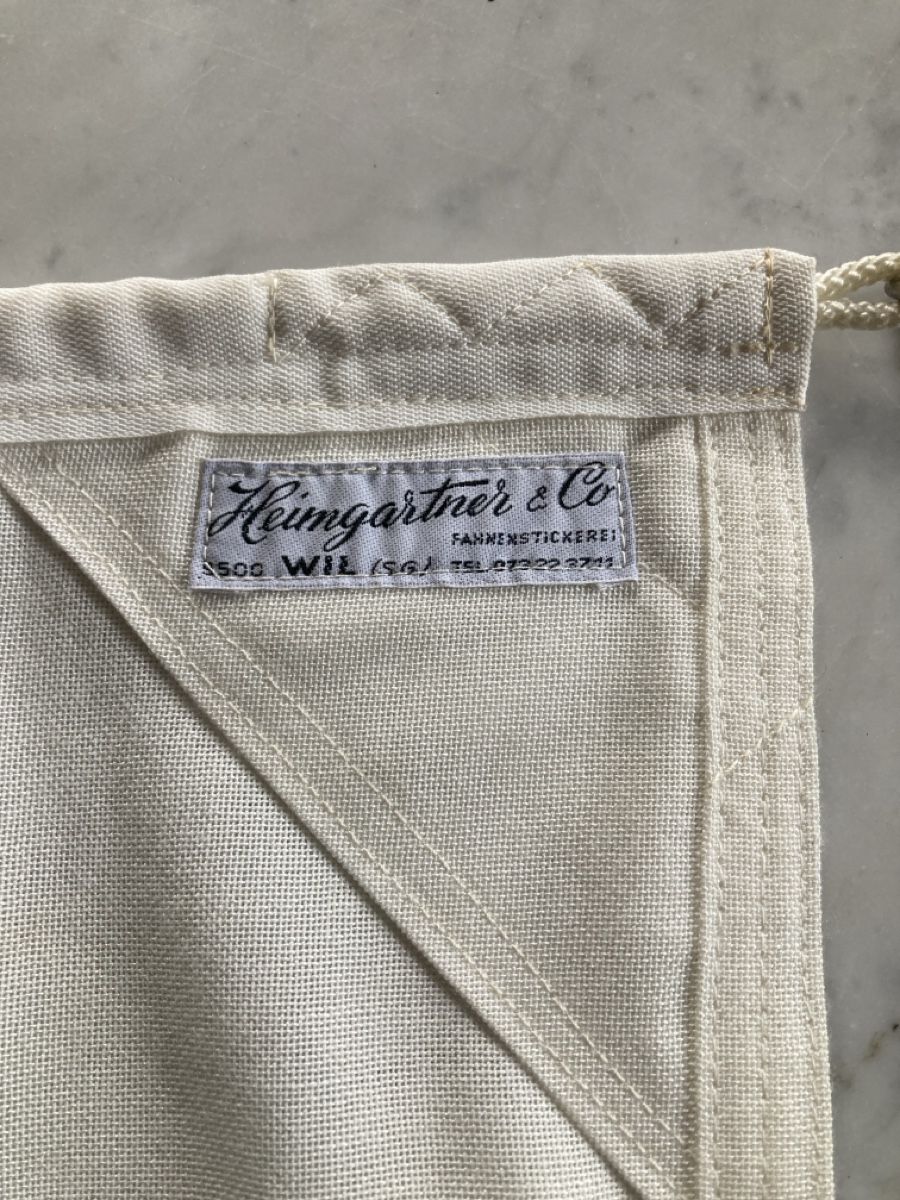 Fahnen: Fahne – Neu (gemäss Beschreibung) aus Schwanden GL von bait04 2